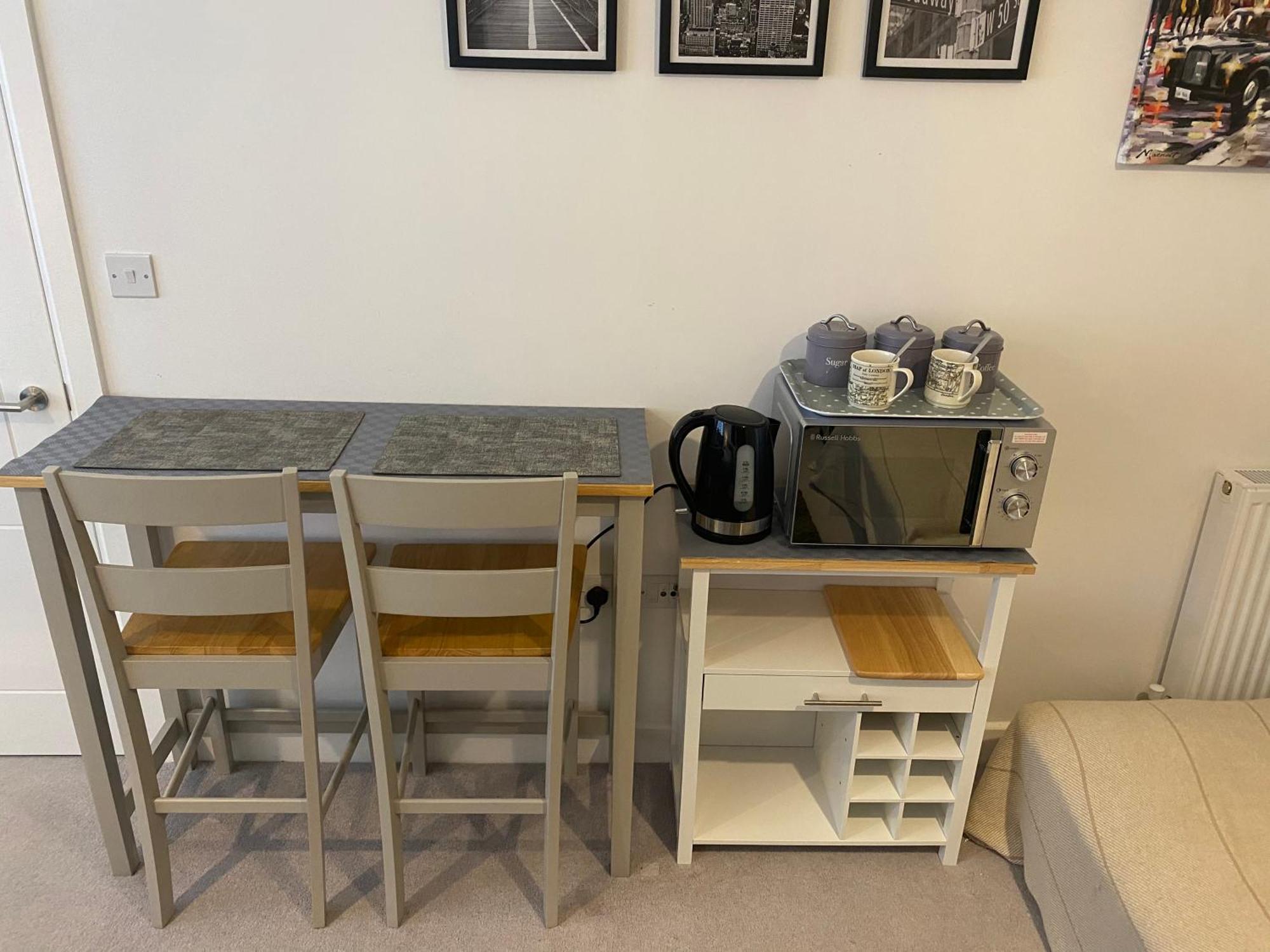 Very Large Double Room With Corner Sofa, Sky Tv, Netflix Etc, Fridge And Microwave Newhaven Buitenkant foto